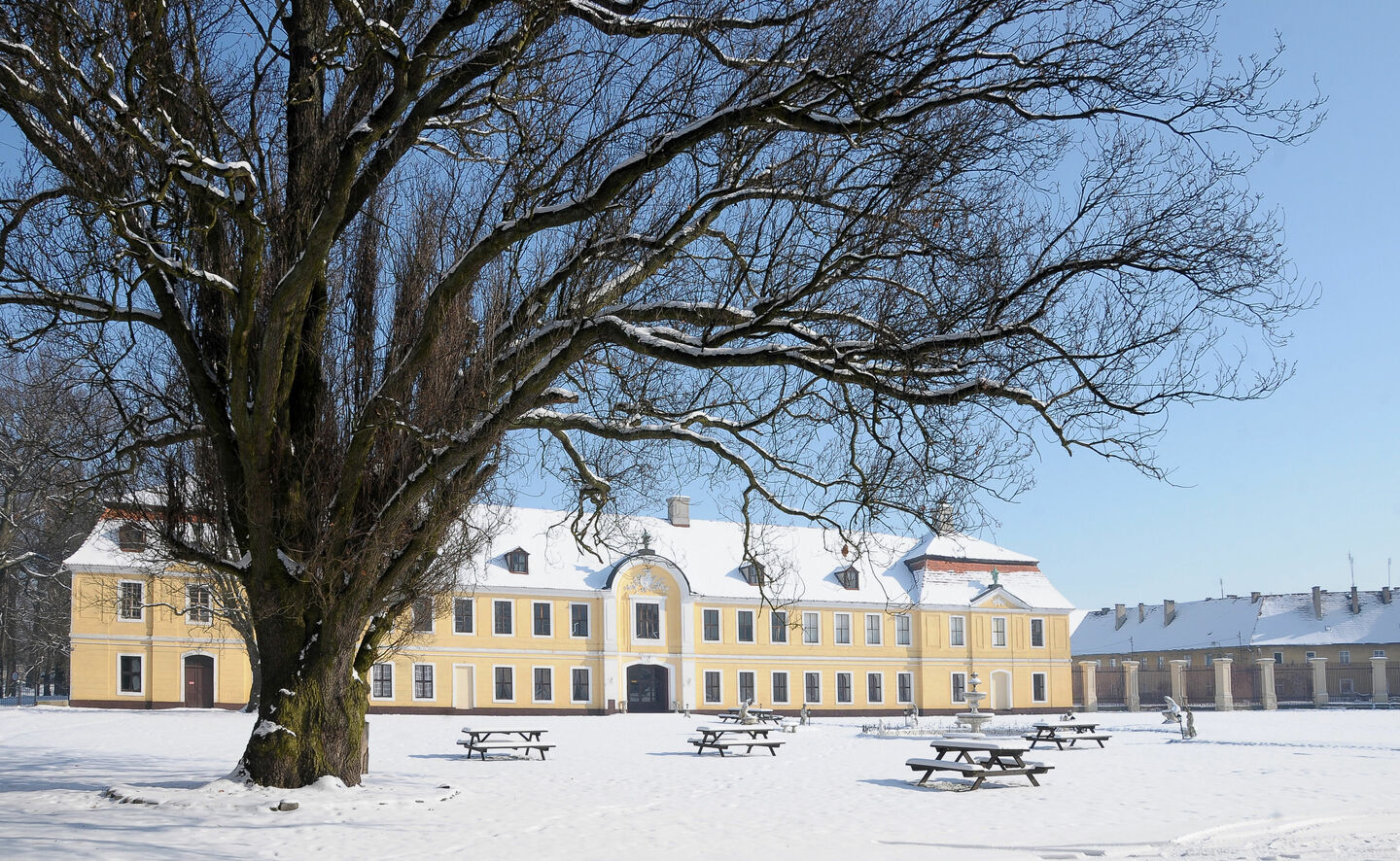 Schloss- und Parkanlage im Winter, Foto: Krzysztof Kilian